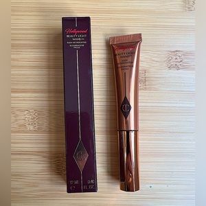 NIB Charlotte Tilbury Spotlight Beauty Light Wand Highlighter
